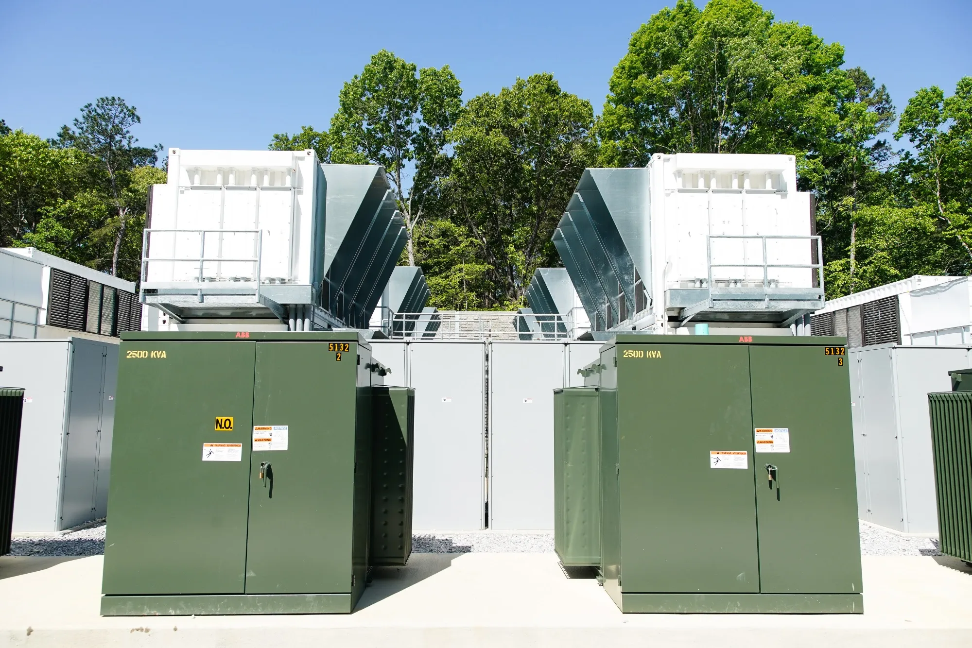 Bitcoin (BTC, CLSK, MIGI) Miner CleanSpark Consolidates With Mawson Site -  Bloomberg