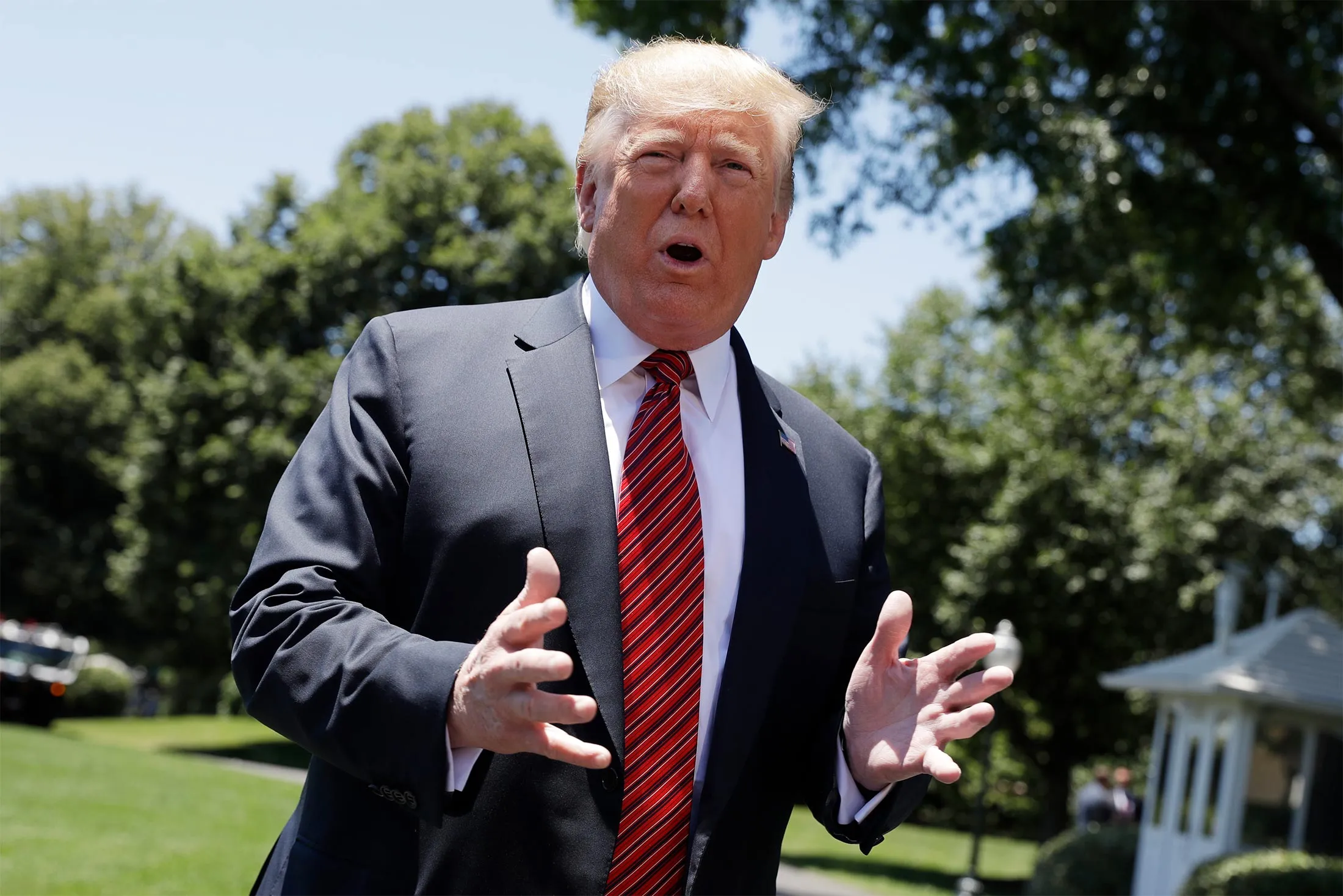 トランプ大統領、北朝鮮の金委員長に融和的姿勢－「温かい」書簡受け - Bloomberg