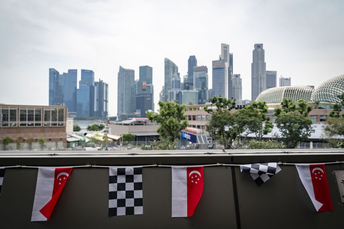 Singapore F1 Tickets Nearly Sold Out as Spectator Capacity Drops