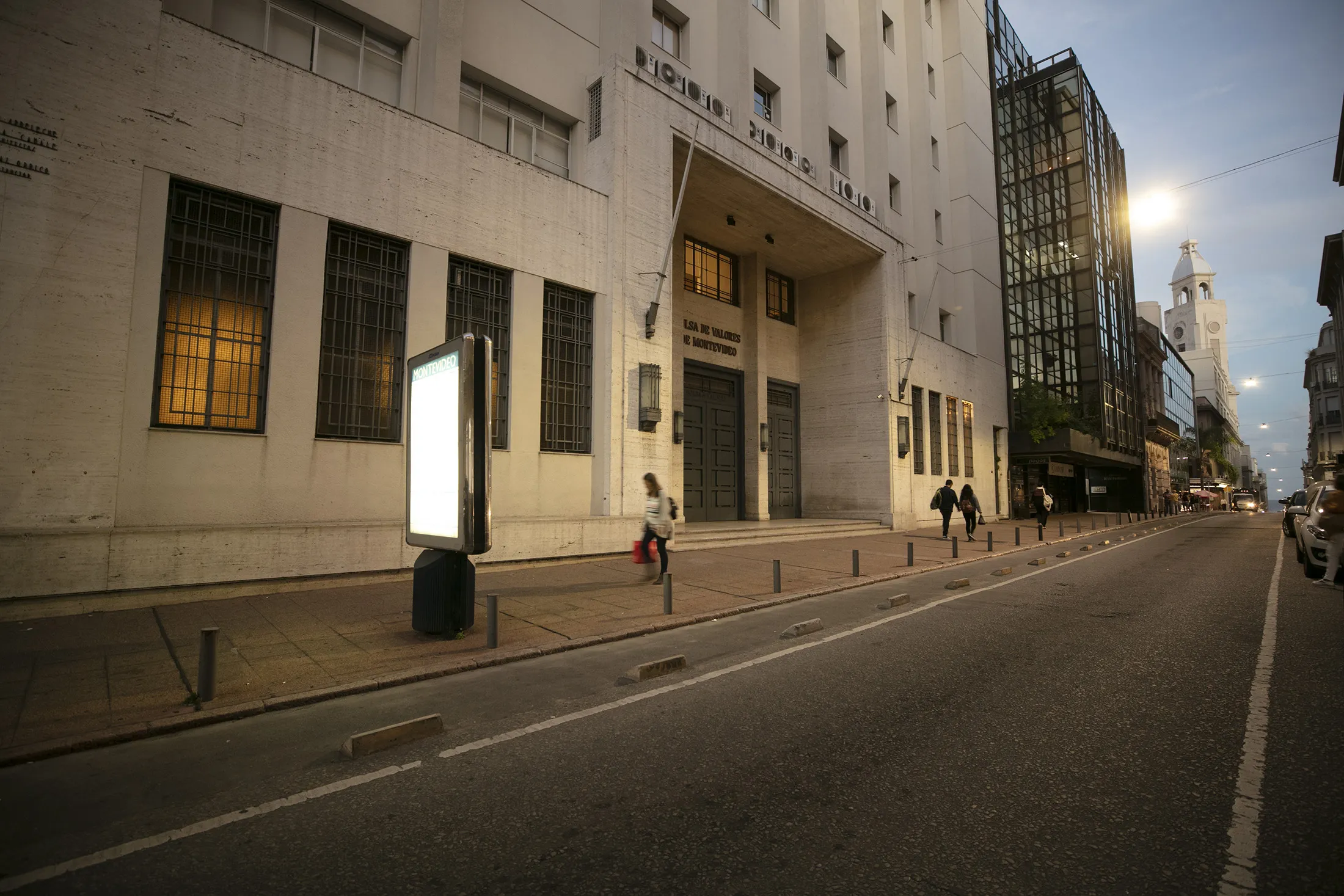 Uruguay Stock Exchange Mulls Sale of Montevideo Headquarters - Bloomberg