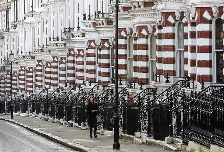 london housing
