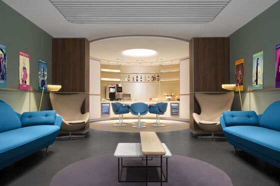 These New Airport Lounges Are Designed to Fight Jet Lag