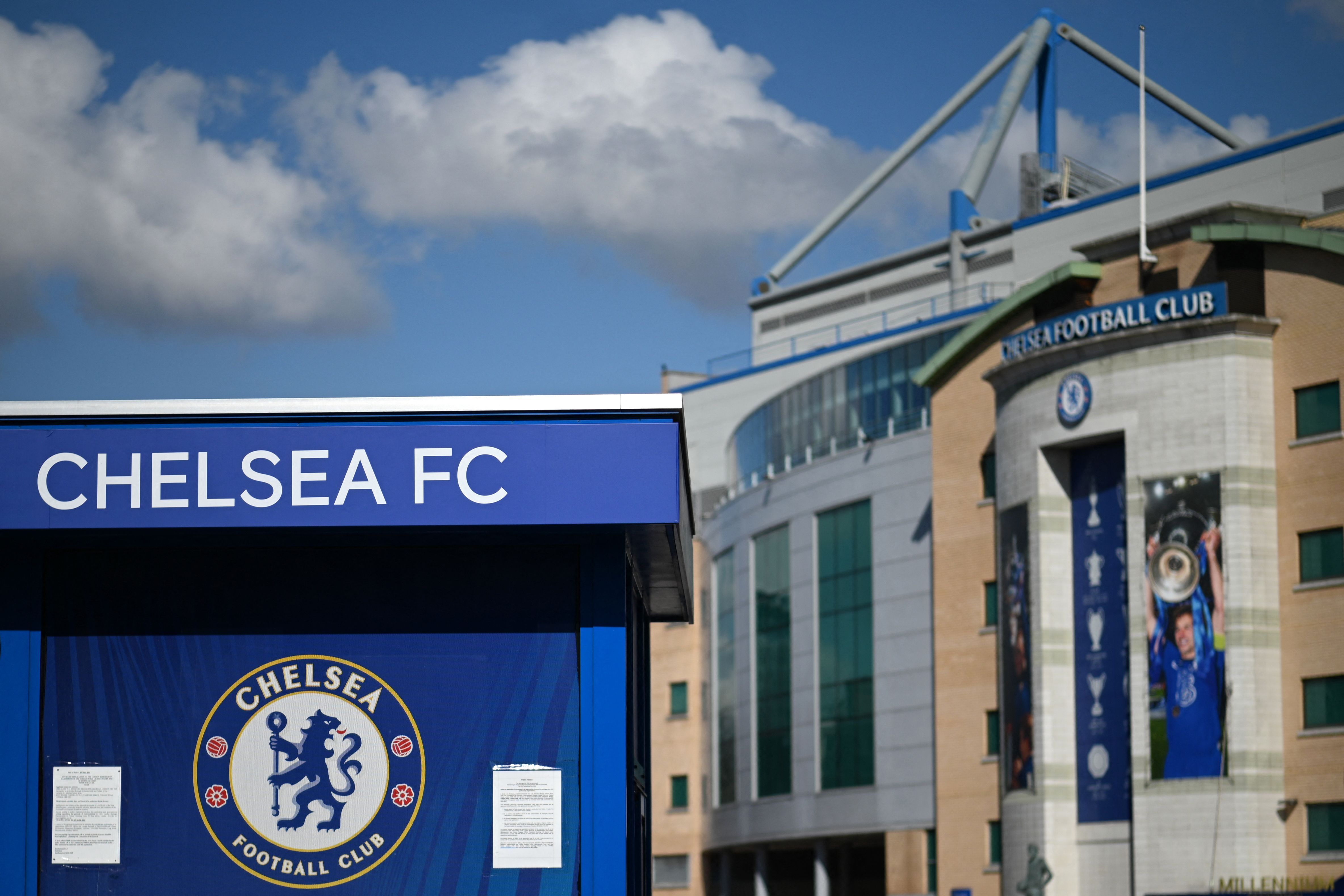 Chelsea FC Bidders Wait on Sale Process With New Offer Reported - Bloomberg