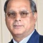 Headshot of Suresh Vazirani