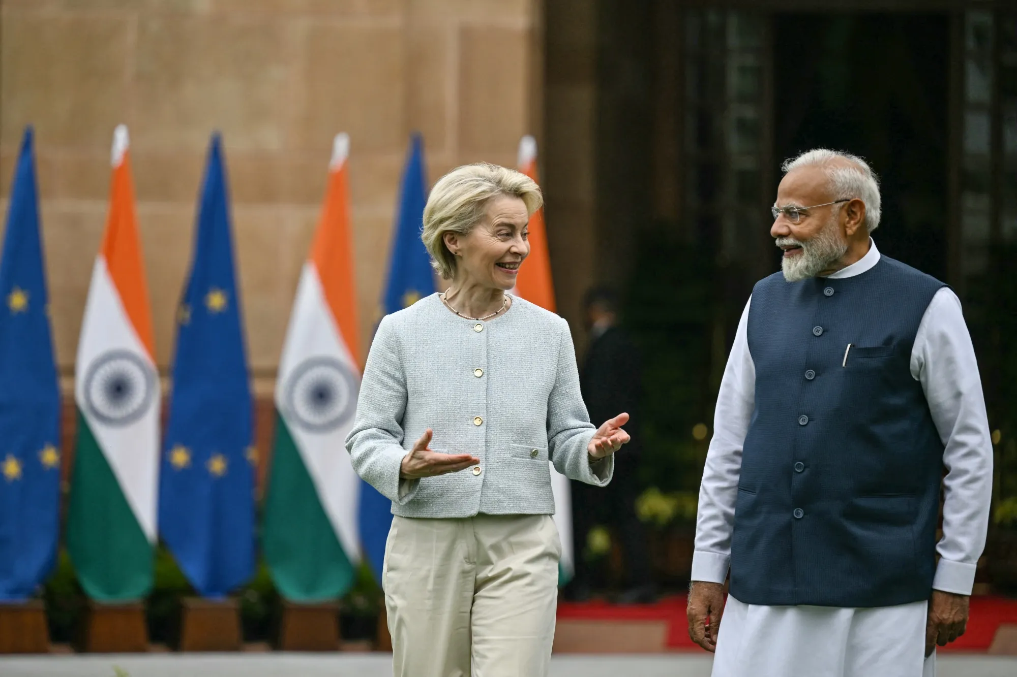 No more cold shoulder: Ursula von der Leyen and&nbsp;Narendra Modi.