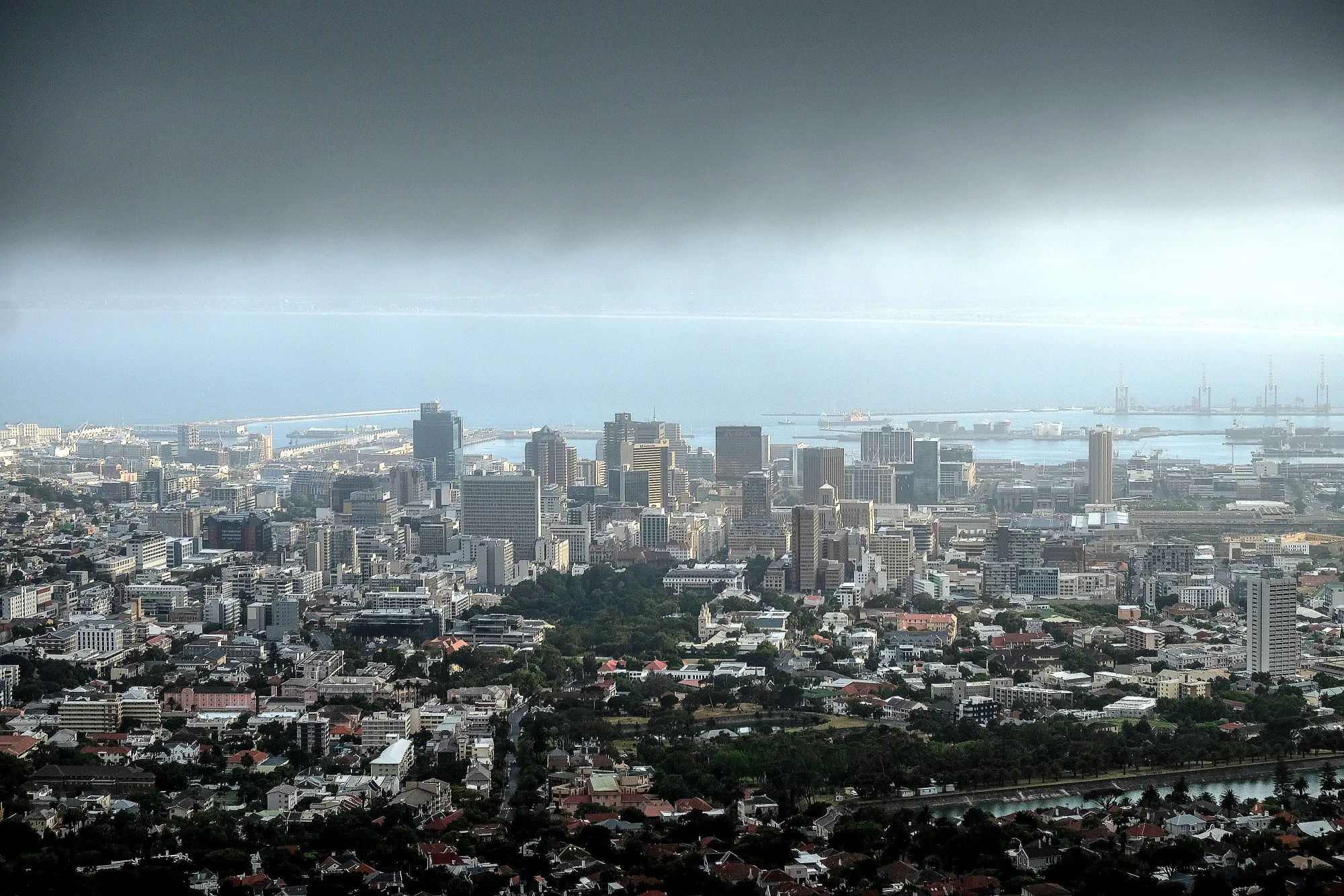 Investors Undeterred as South Africa Bond Inflows Soar