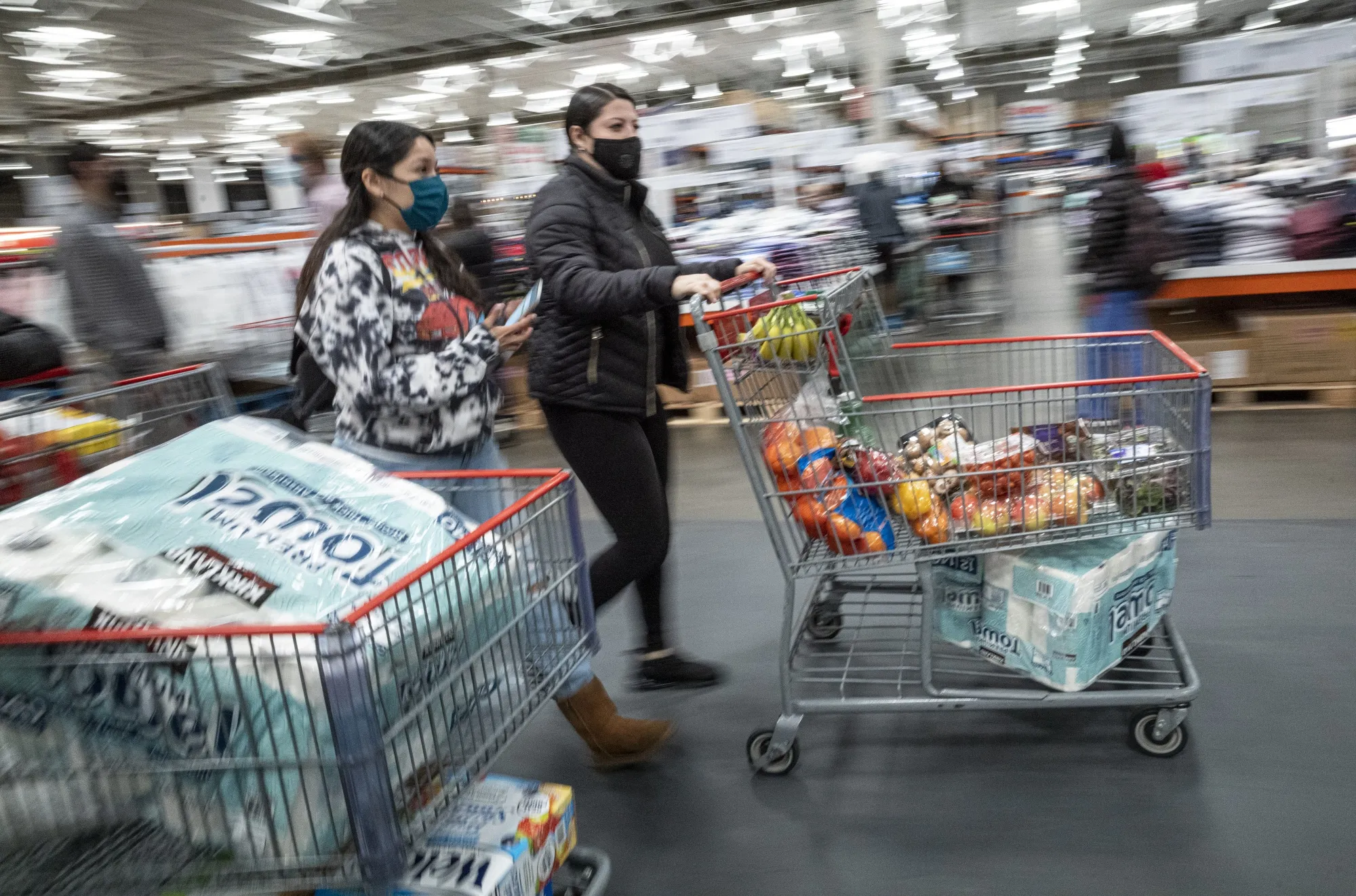 Inside A Costco Wholesale Location Ahead Of Earnings Figures