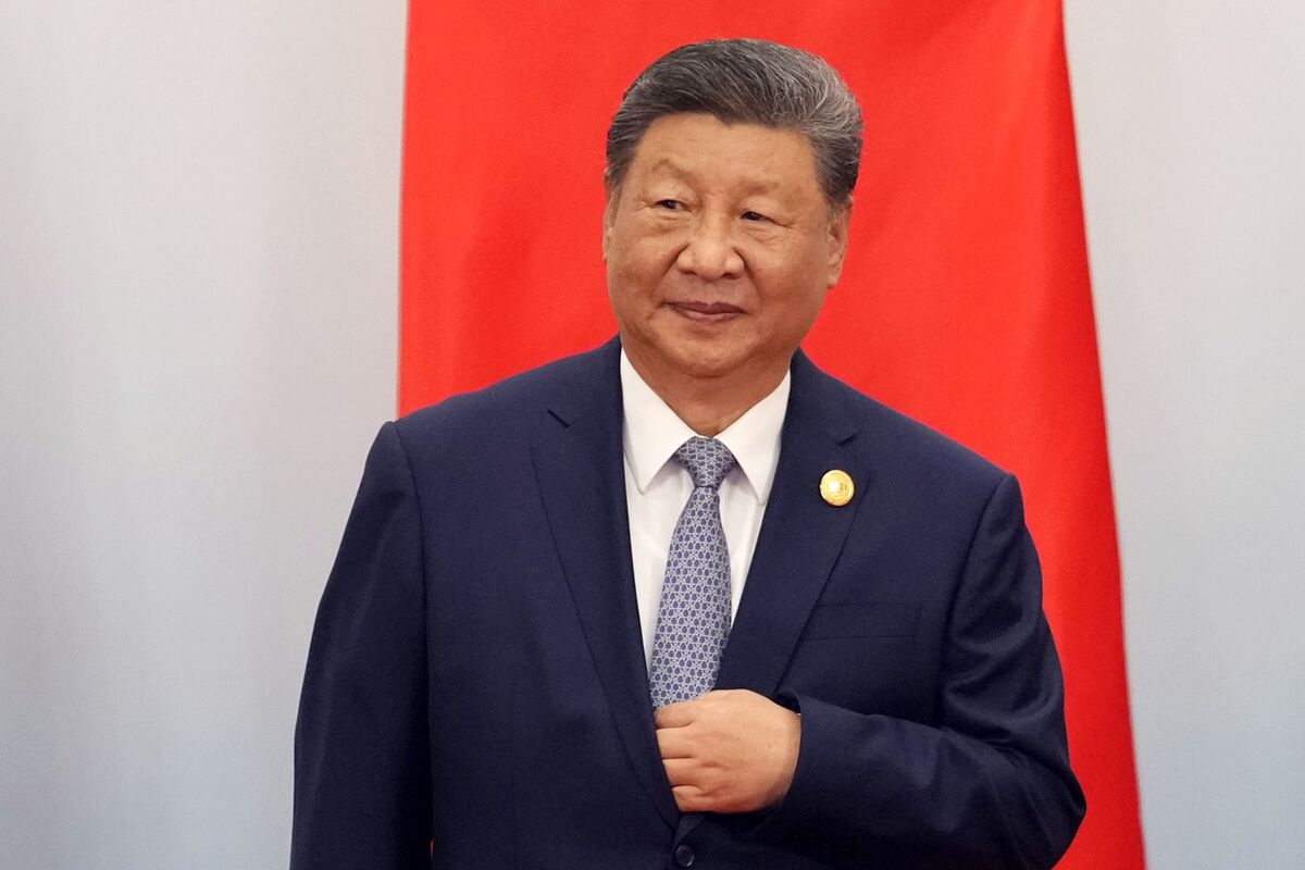 What Professional China Watcher Jordan Schneider Says Is Missing From US-China Coverage