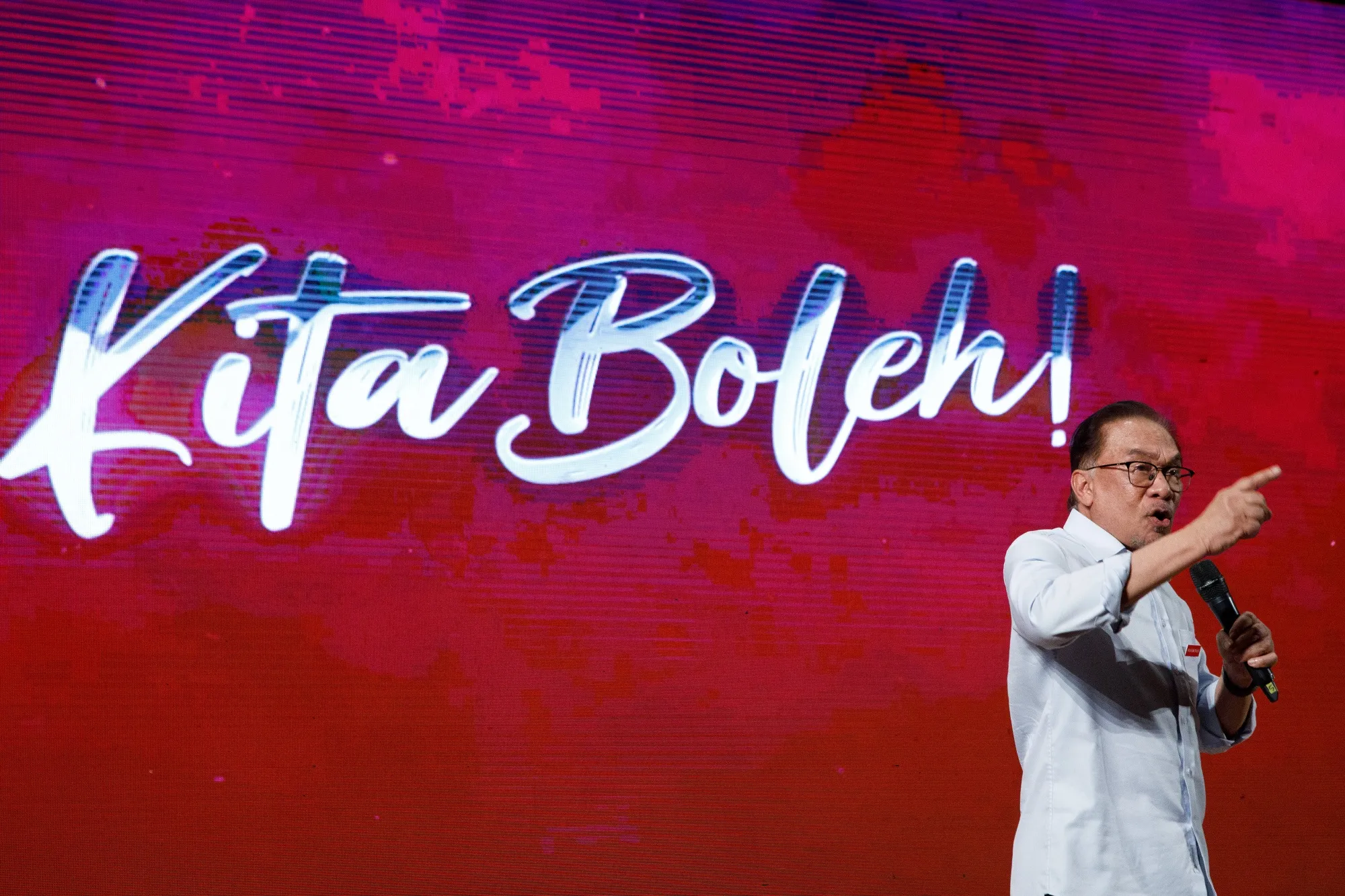 Anwar Ibrahim speaks at the Pakatan Harapan (PH) Convention in Ipoh on Oct. 20.