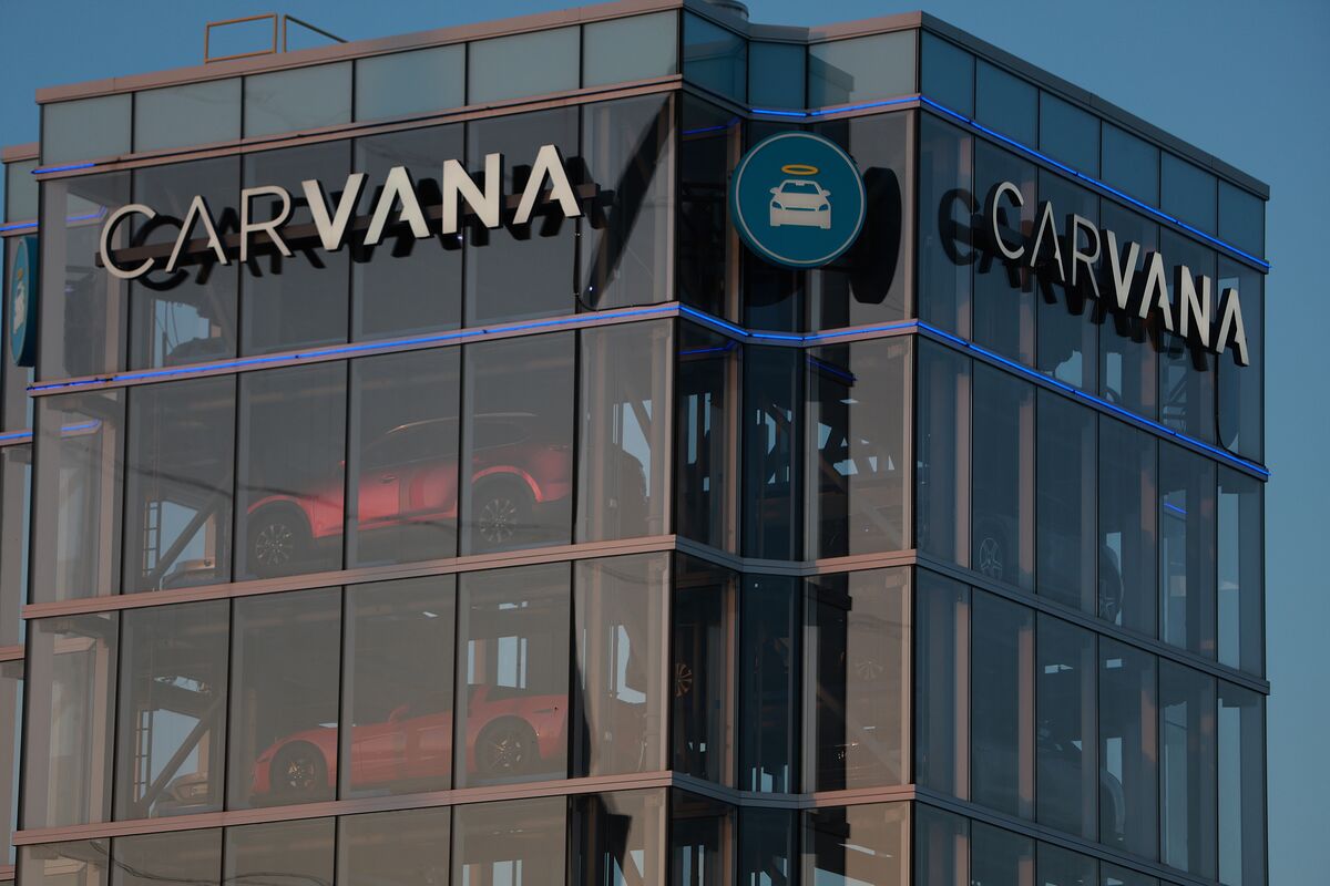 Apollo, Pimco Sign Pact To Prevent Creditor Brawl Over Carvana - Bloomberg