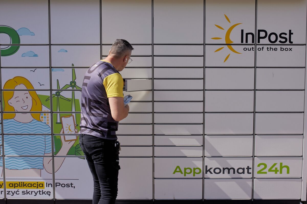 InPost Shares Slump as Delivery Dispute With Allegro Escalates
