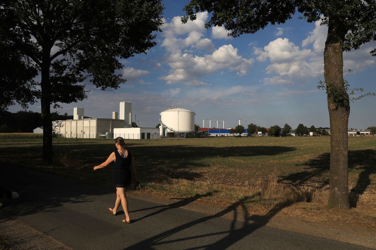 Germany’s Largest Gas Storage Still Empty Despite Effort to Fill