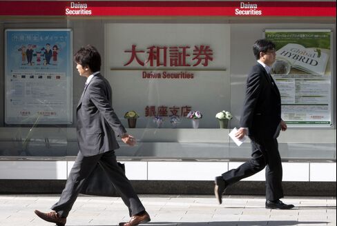 Daiwa Posts Third Straight Profit on Trading, Underwriting Fees