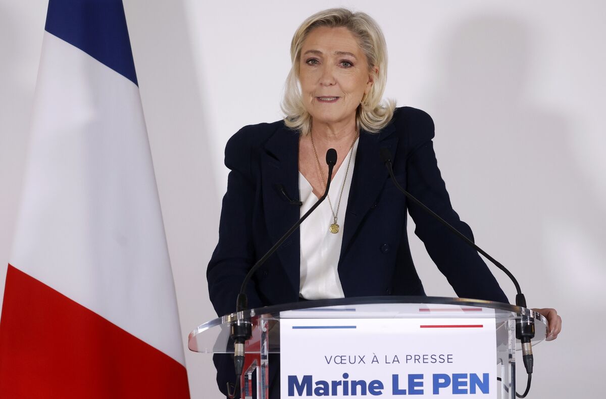 Fear of a President Le Pen Spreads to Germany