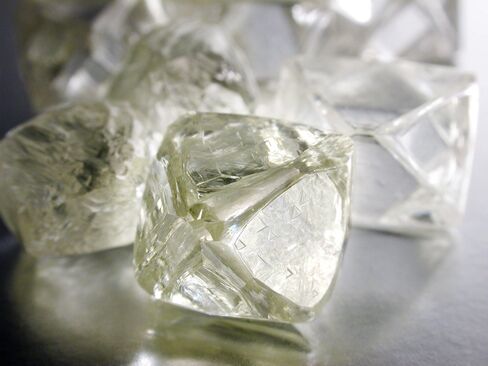 Anglo to Buy Oppenheimers’ De Beers Stake for $5.1 Billion