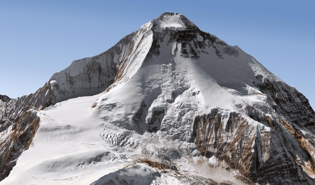 See Everest K2 Matterhorn And Other Giant Peaks As Never Before Bloomberg