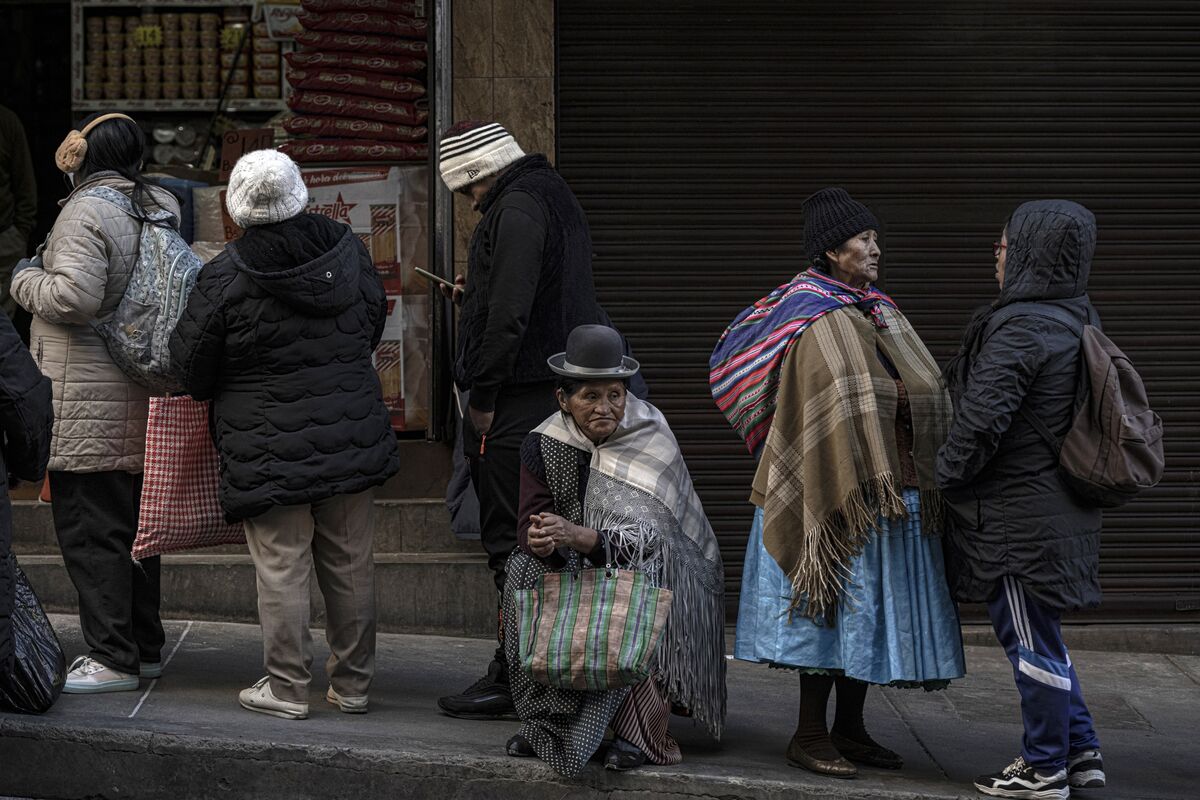 Unrest Grips Bolivia as Dollar Crisis Sends Inflation Soaring
