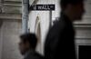 U.S. Stocks Are Little Changed on Earnings From Boeing, Apple