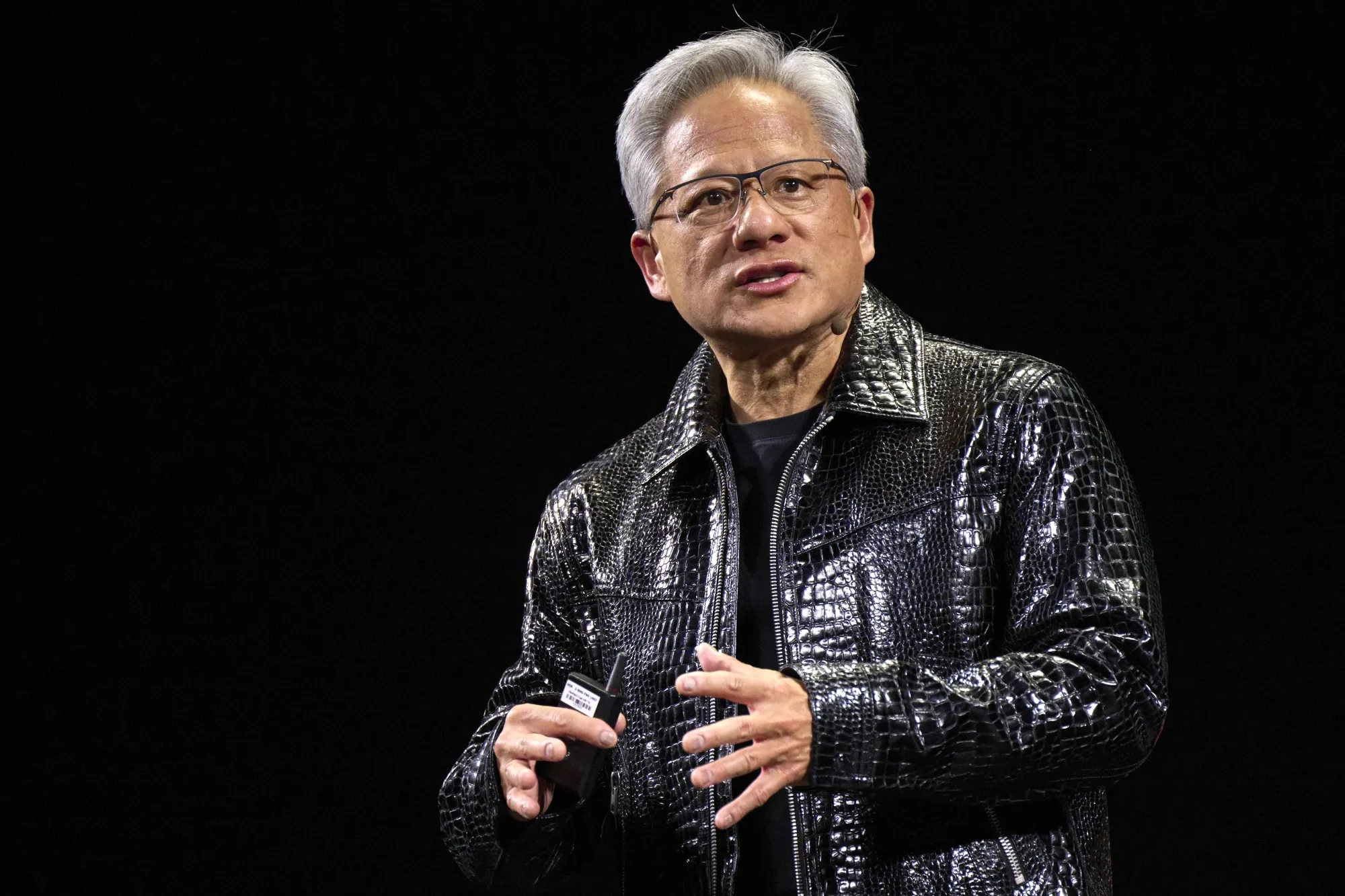 Quantum Computing Stocks Drop as Nvidia CEO Jensen Huang Sees Use Years  Away - Bloomberg