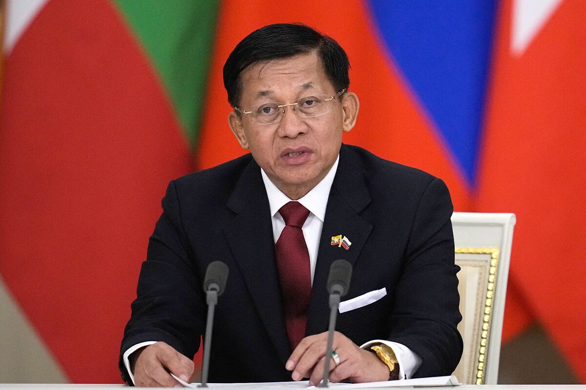 Myanmar Junta Chief Hails Trump, Likens Coup to 2020 US Election