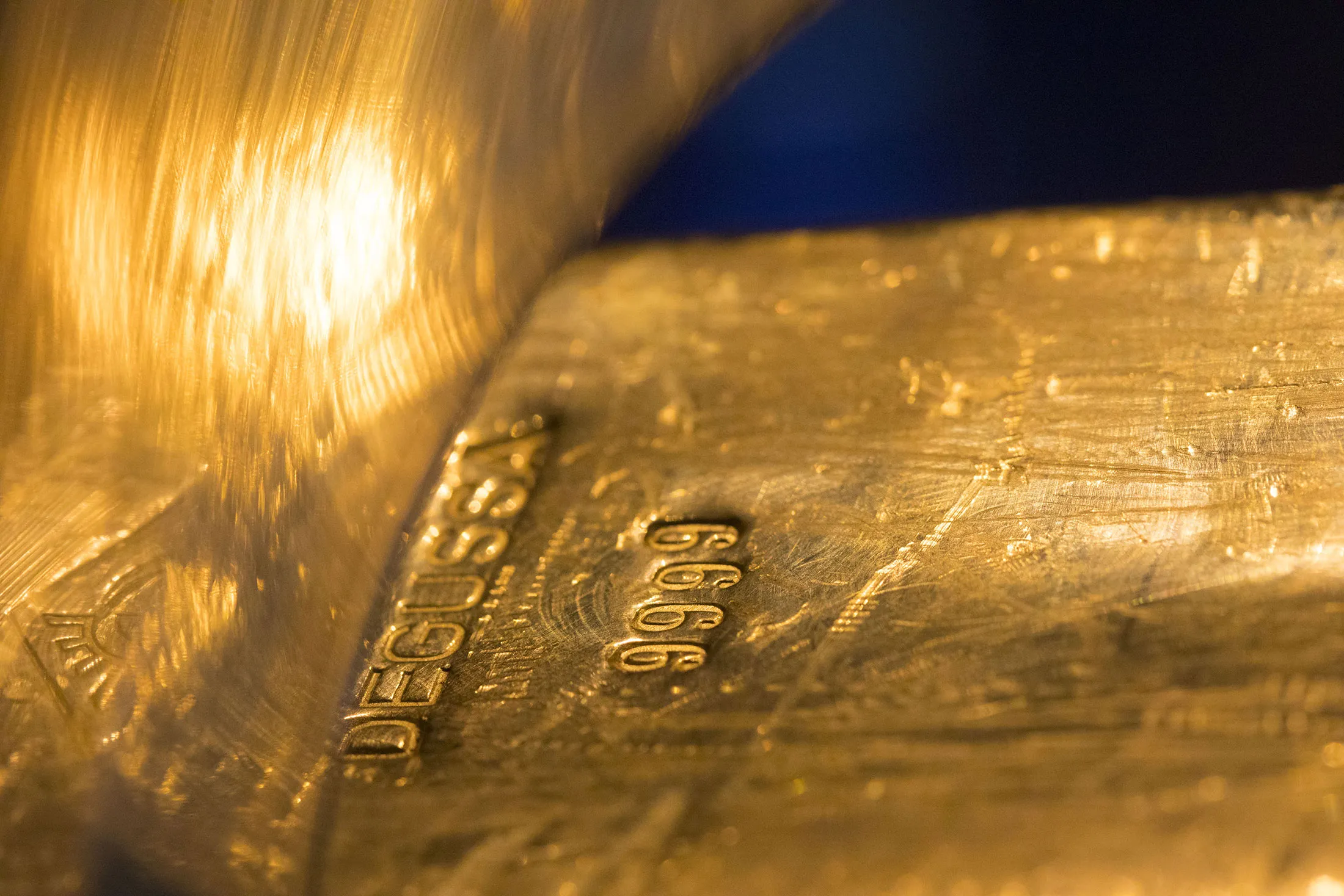 1486053412_Gold