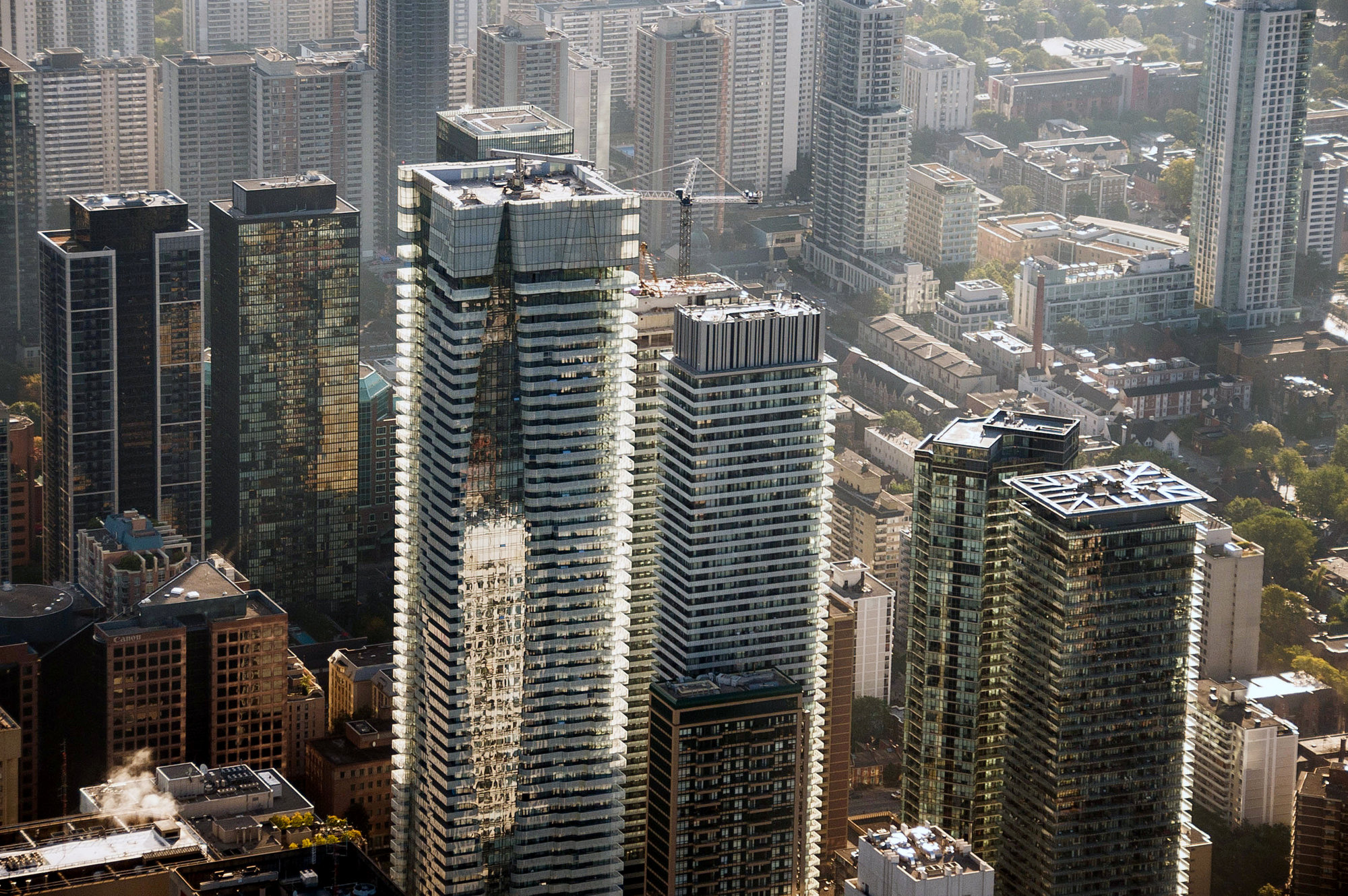 Downtown Condo Sales Fall in Toronto as People Flee to Suburbs Bloomberg