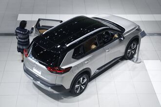 Nissan Motor Raises Profit Forecast as Currency Helps Offset Shortages