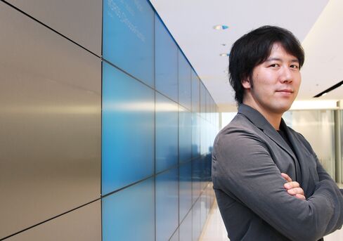 Japan’s Youngest Billionaire Loses $702 Million After Stock Rout