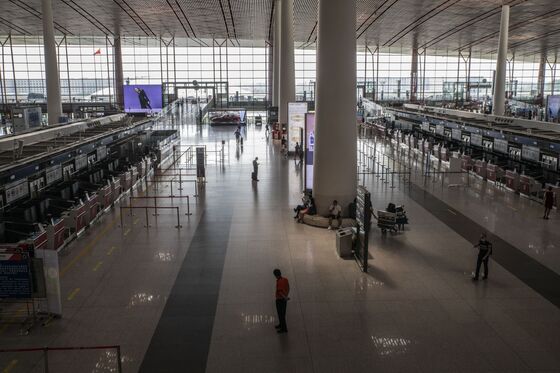 Chinese Air Travel Has Biggest Drop Since Start of Pandemic