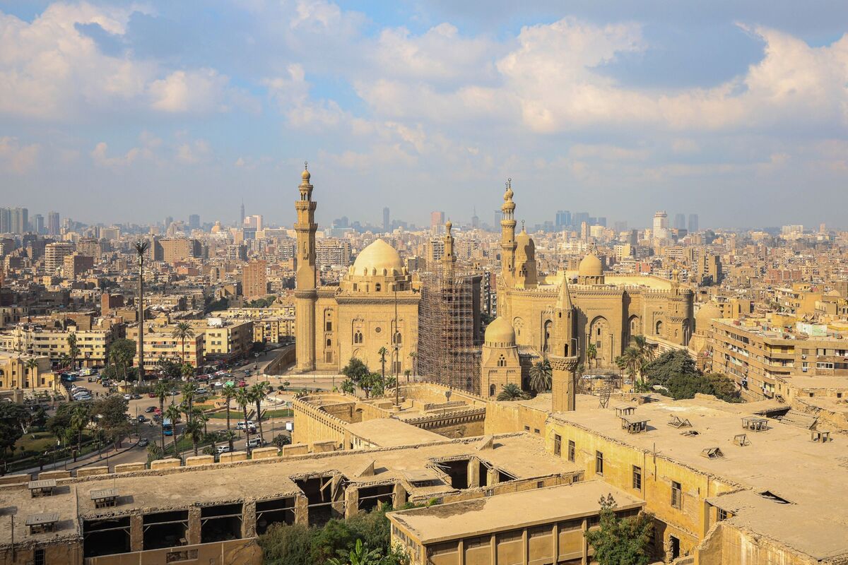 Middle East Powers Move to Bolster Egypt’s Stability - Bloomberg