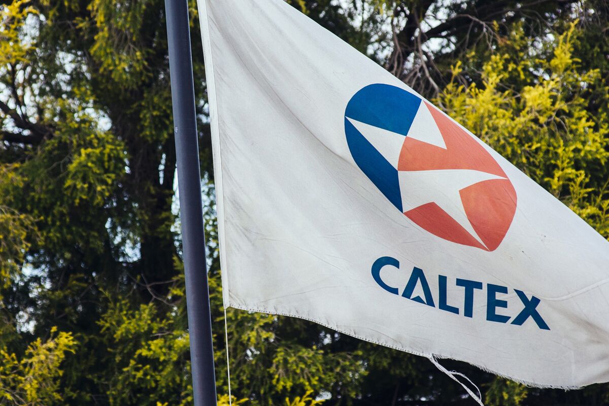 Canada's Couche-Tard Drops $5.6 Billion Bid for Caltex Australia - Bloomberg