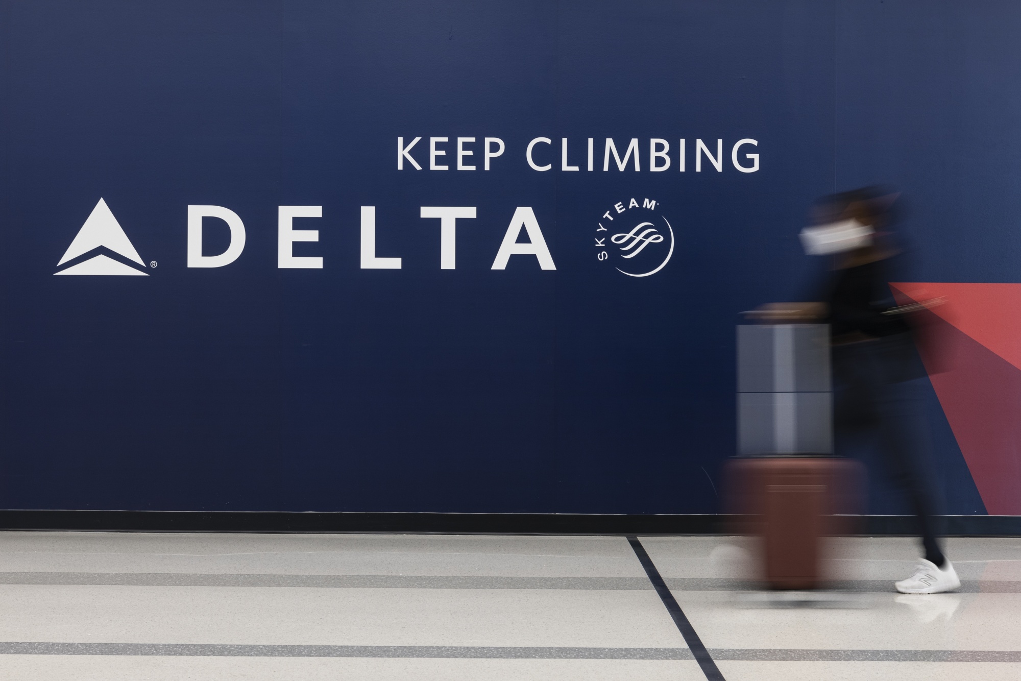 Delta gives customers option to change flights ahead of July