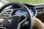 Tesla's Model S Sedan Destroys Safety Tests ... Literally