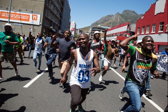Young Voters Are Turning Their Backs on South Africa’s Elections
