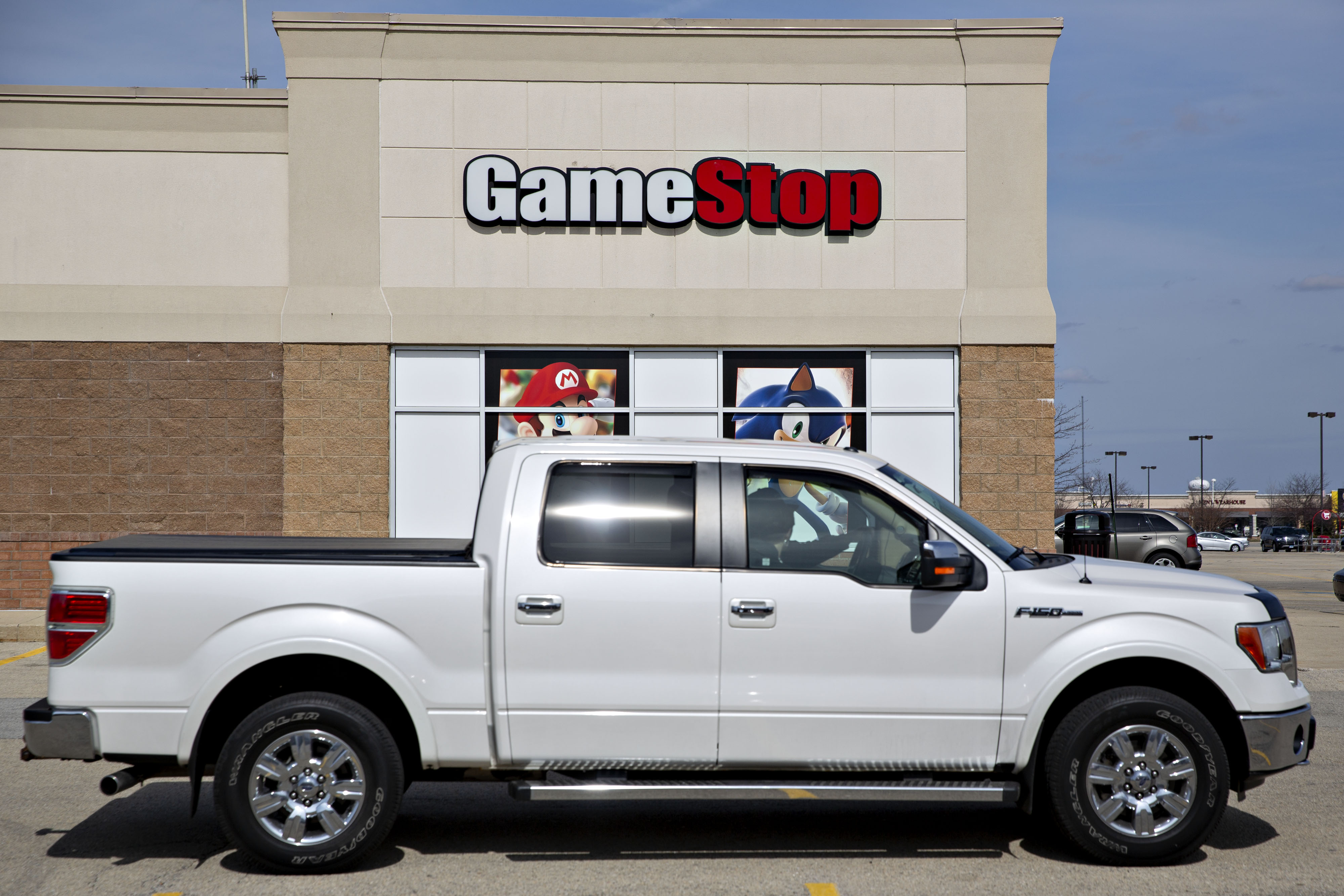 Melvin Capital Closes Gamestop Gme Reddit Stocks Position Cnbc Reports Bloomberg