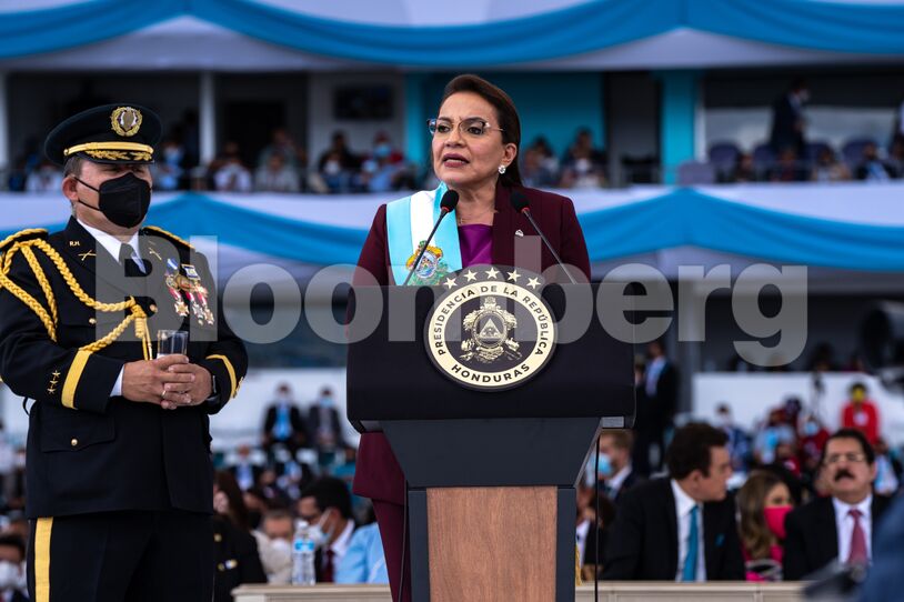 Xiomara Castro es juramentada como presidenta de Honduras