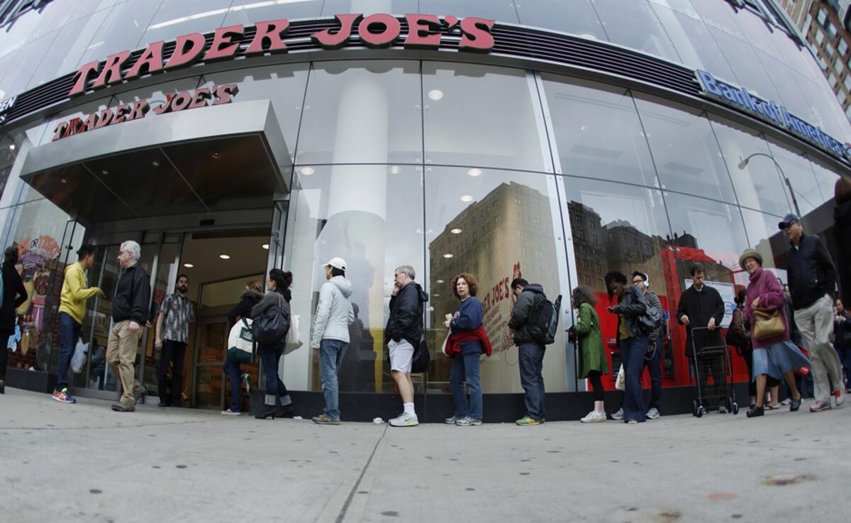 The Economic Case for Paying Your Cashiers $40K a Year - Bloomberg