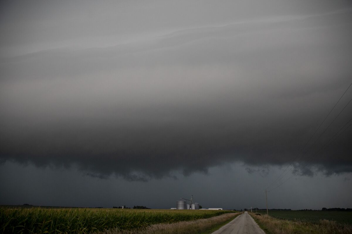 Ohio on Tornado Watch After Storms Sweep Midwest: Weather Watch