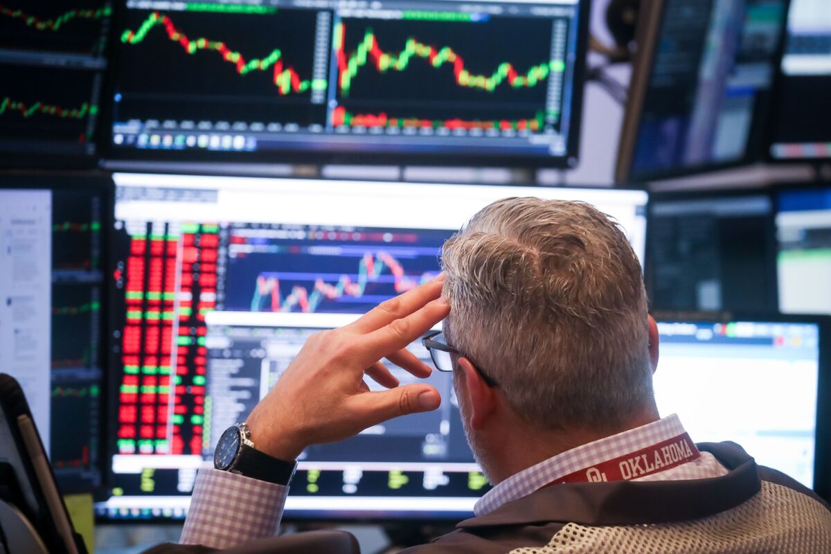 M&A Target Stocks Surge in Bet on Wall Street Dealmaking Rebound