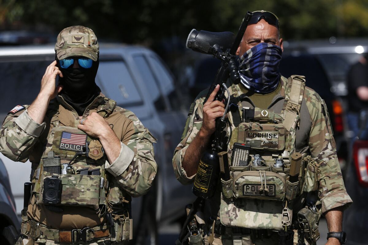 Military Tactics by Border Patrol Agents in Chicago Fuel Backlash