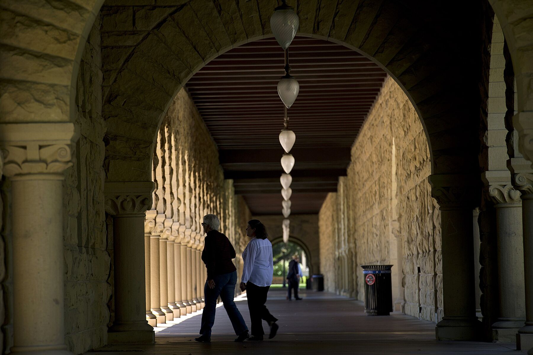 Dreamers and Dropouts: Tales From Stanford, Home of Unicorns - Bloomberg