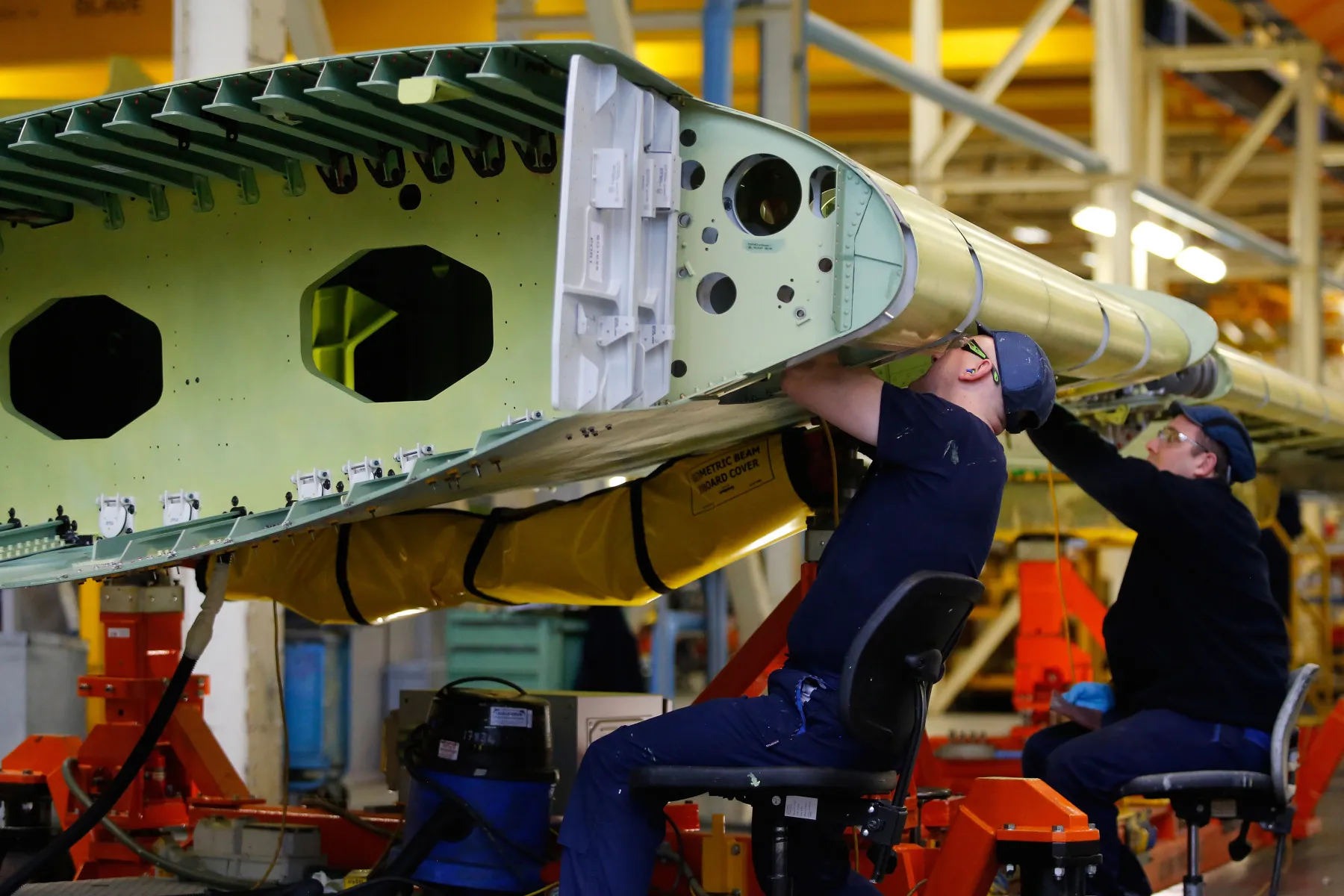 Airbus Is Reviewing Its Jetliner Plants in Push to Slash Costs - Bloomberg
