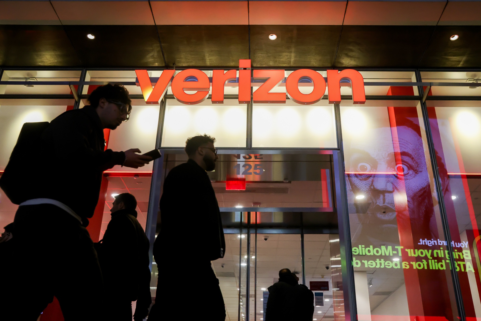 A Verizon store in New York, US, on Wednesday, Jan. 14, 2026. Verizon Communications Inc. suffered a widespread service outage on Wednesday, with tens of thousands of users reporting lack of cell service for several hours.