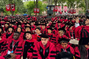 TOPSHOT-US-EDUCATION-HARVARD-GRADUATION