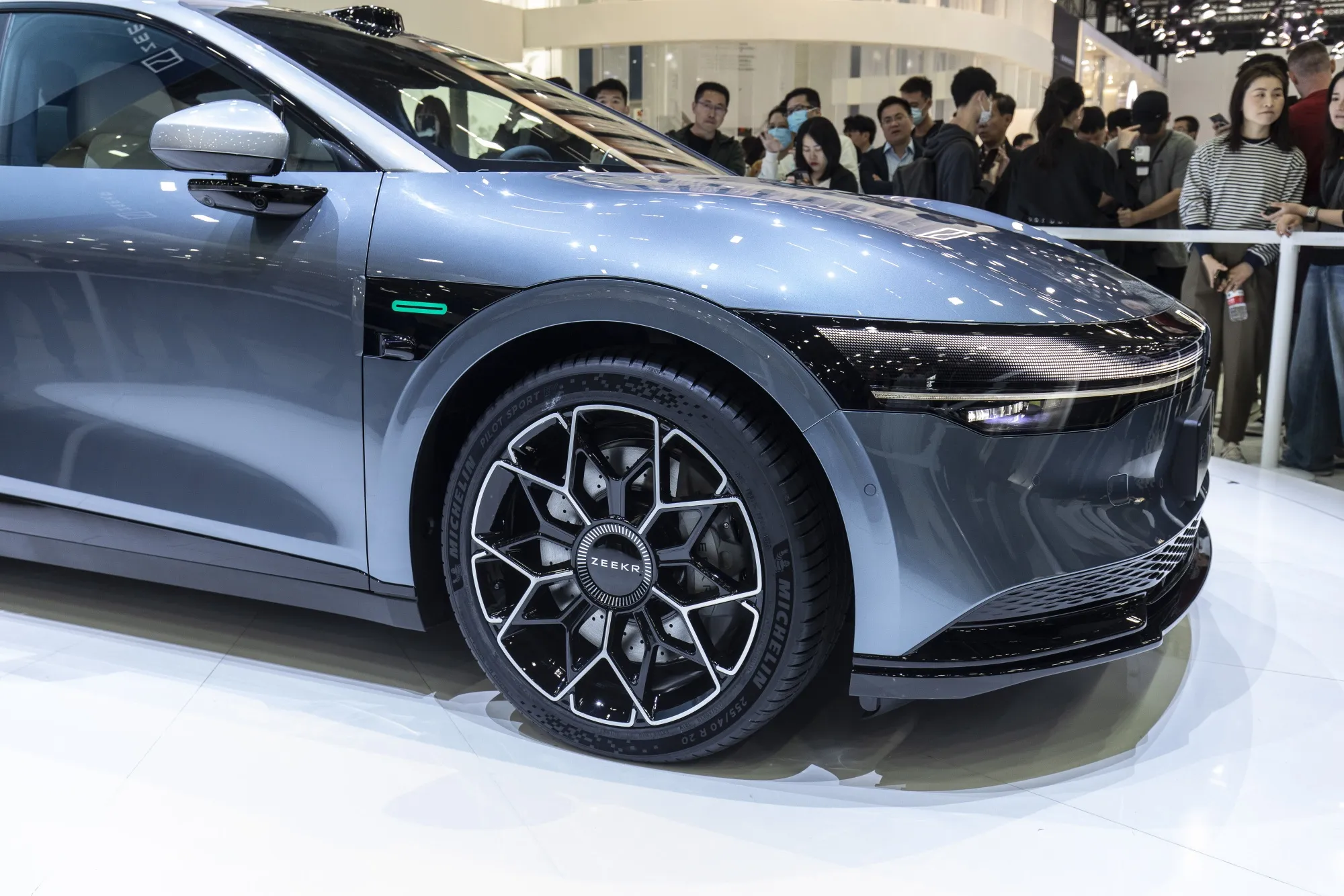 Geely s EV Maker Zeekr Seeks to Raise 368 Million in US IPO Bloomberg
