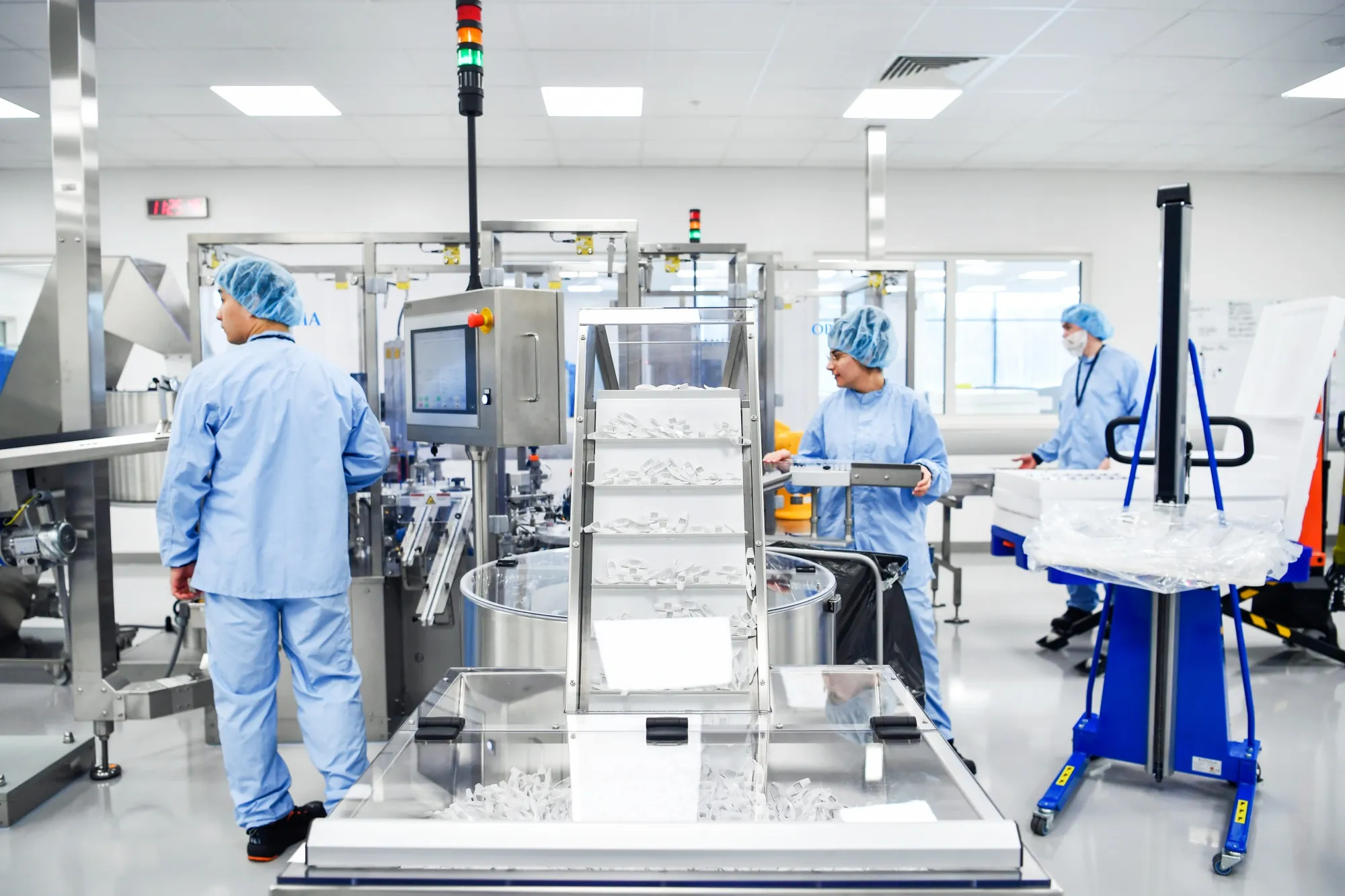 AstraZeneca Plc Raises Sales Forecast as New Cancer Treatments Gain