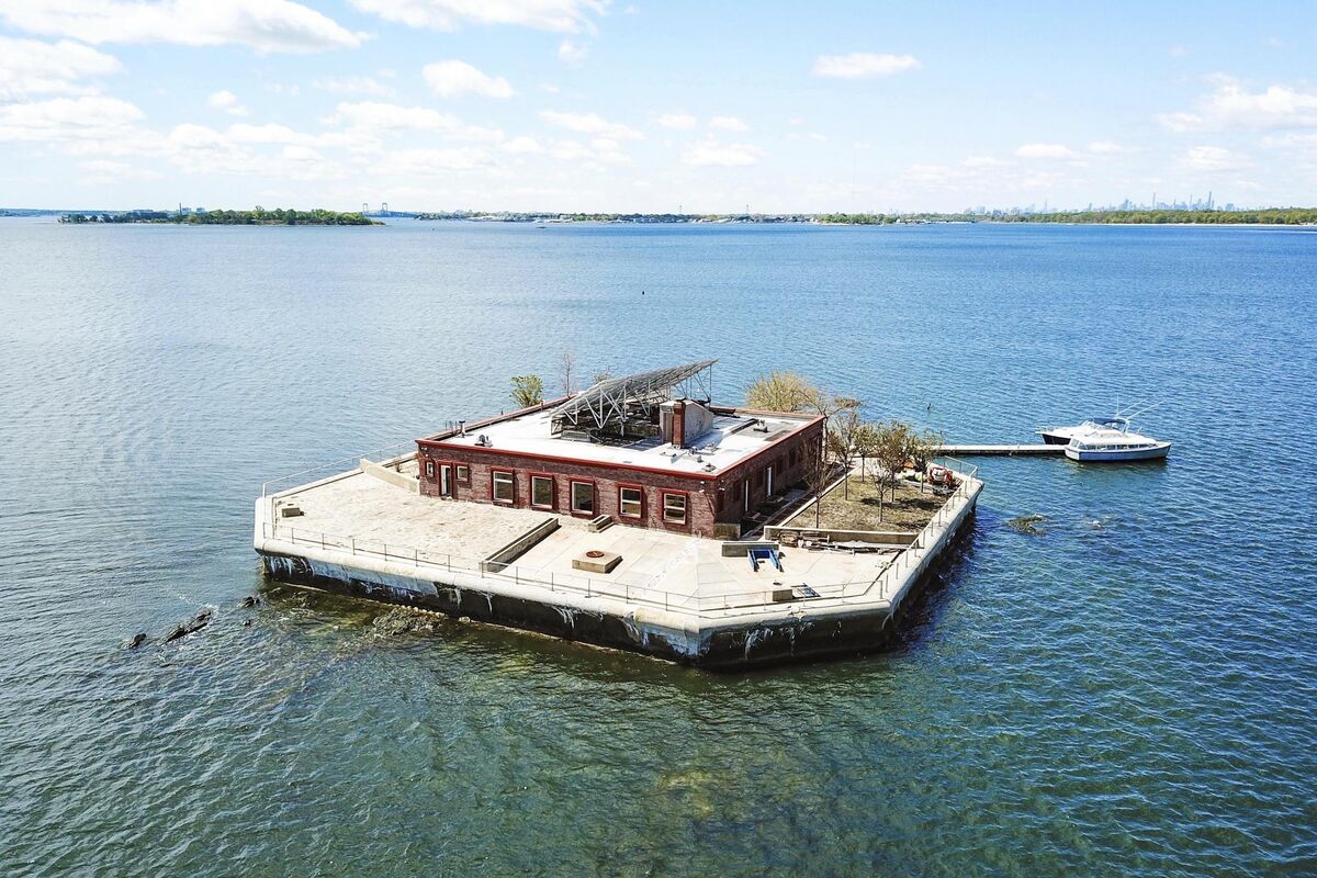 A 13M Private Island for Sale in New York’s Long Island Sound Bloomberg