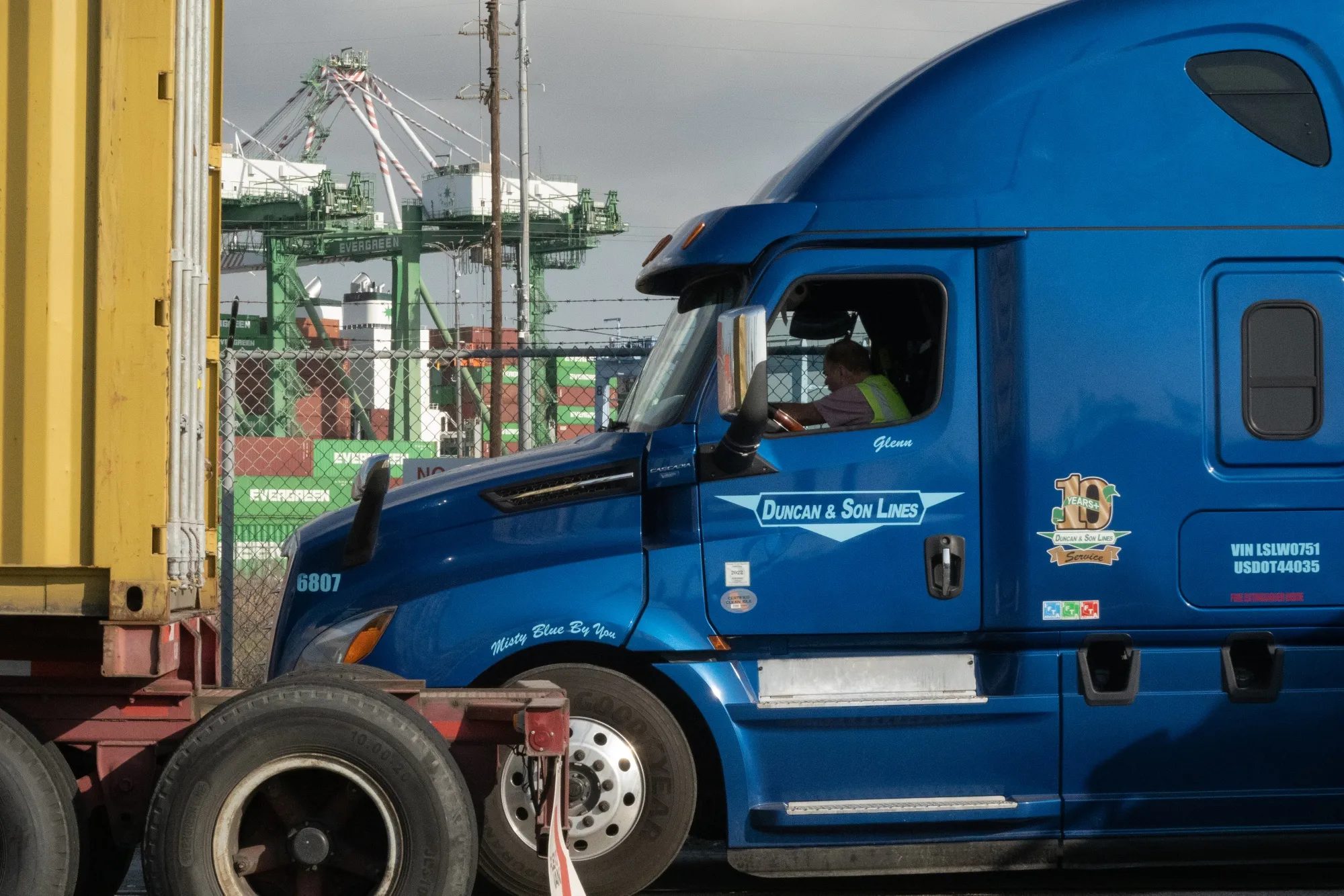 California Ports As Shipping Snarls Force Global Trading To Look Outside The Box
