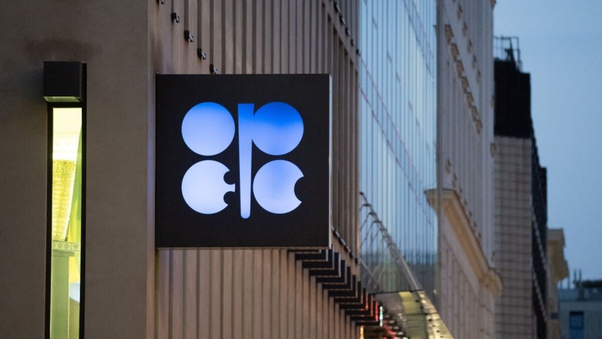 ⚫️ BLOOMBERG: Il prezzo del petrolio in calo: preoccupazioni per un possibile aumento delle forniture da parte dell'OPEC+