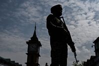 TOPSHOT-INDIA-PAKISTAN-KASHMIR-UNREST